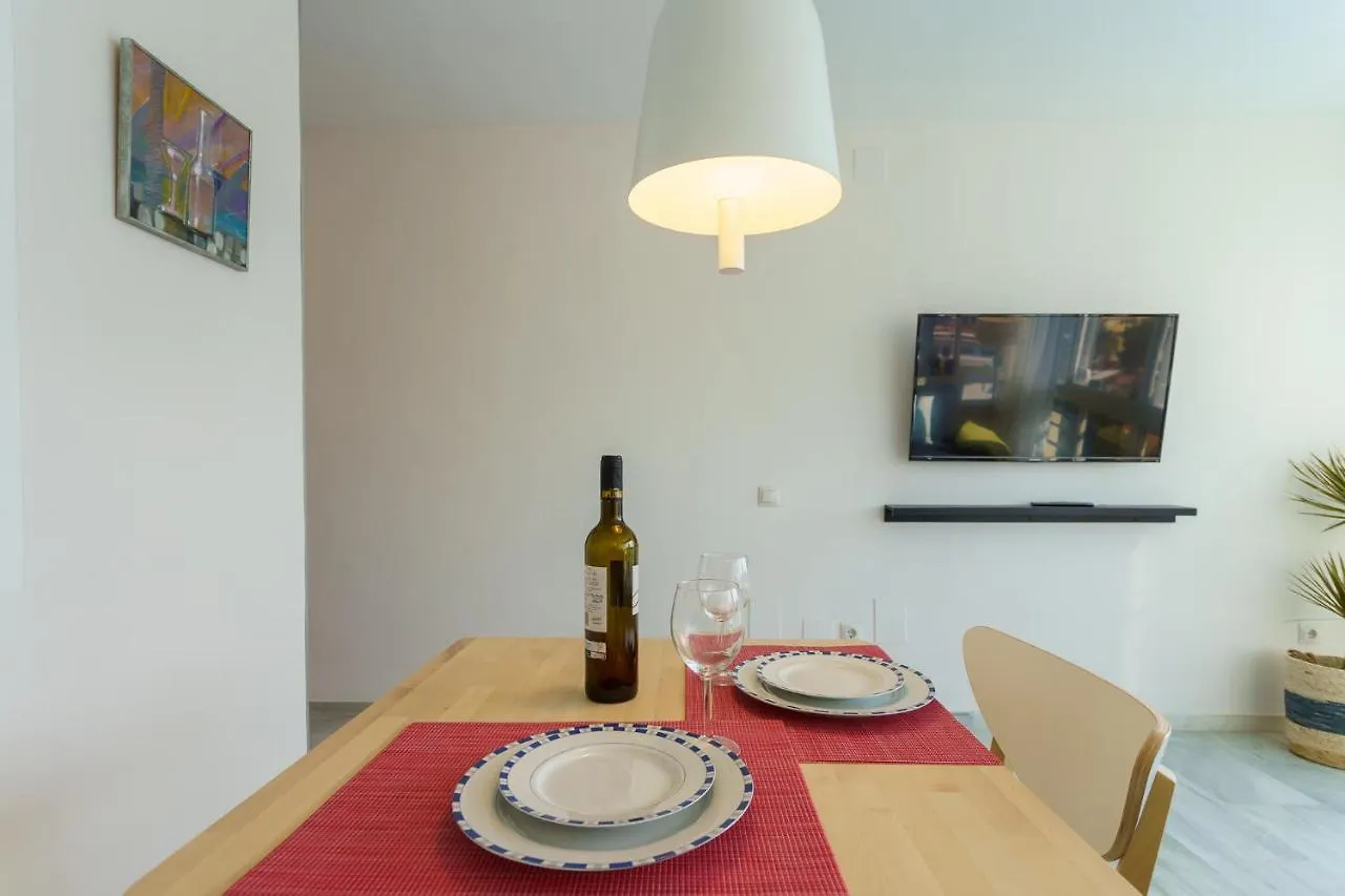 Malagasuite Carihuela Seaview Torremolinos