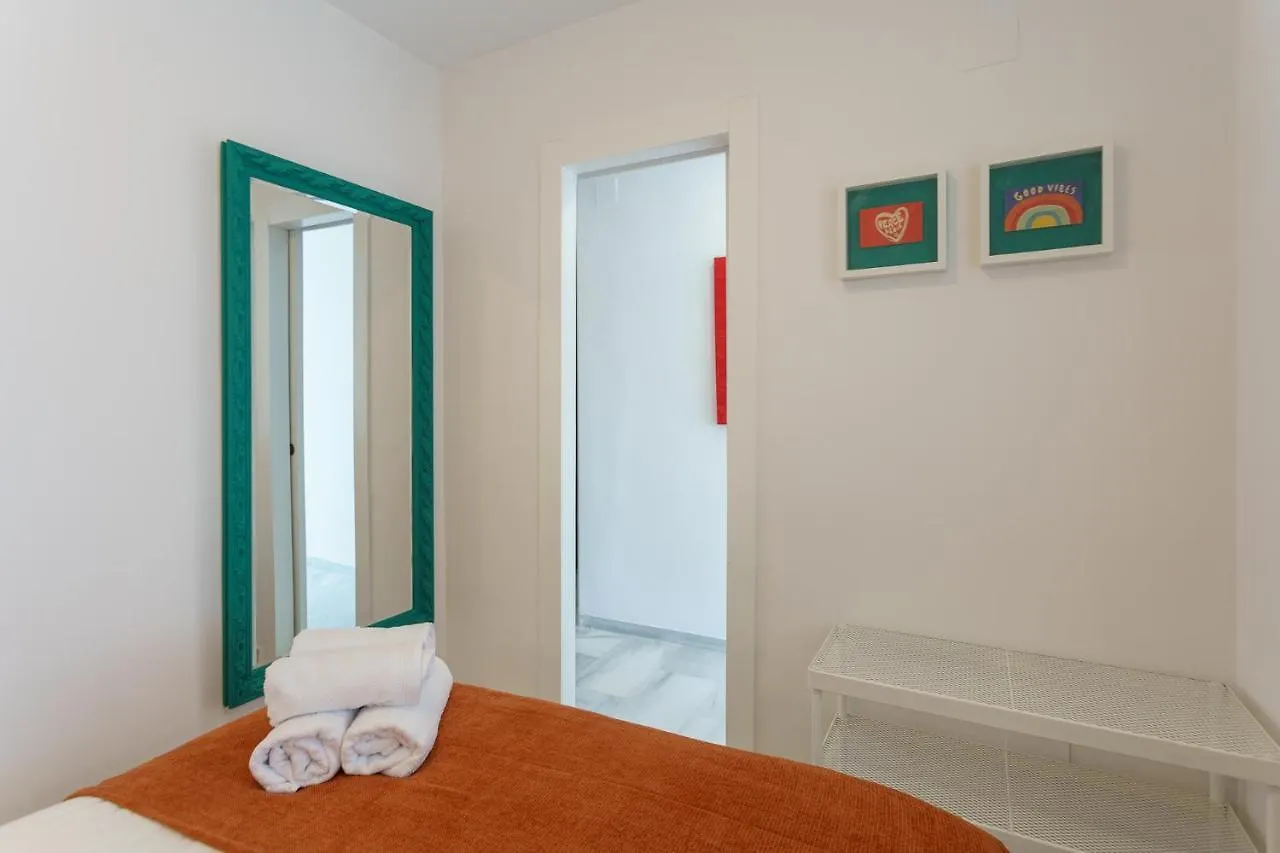 Malagasuite Carihuela Seaview Torremolinos